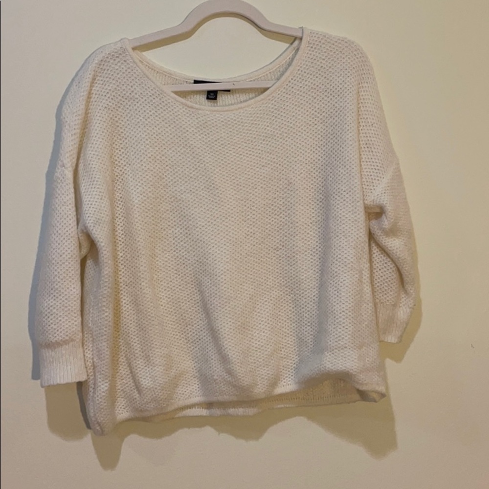 ANN TAYLOR SUPER SOFT SWEATER 🤍